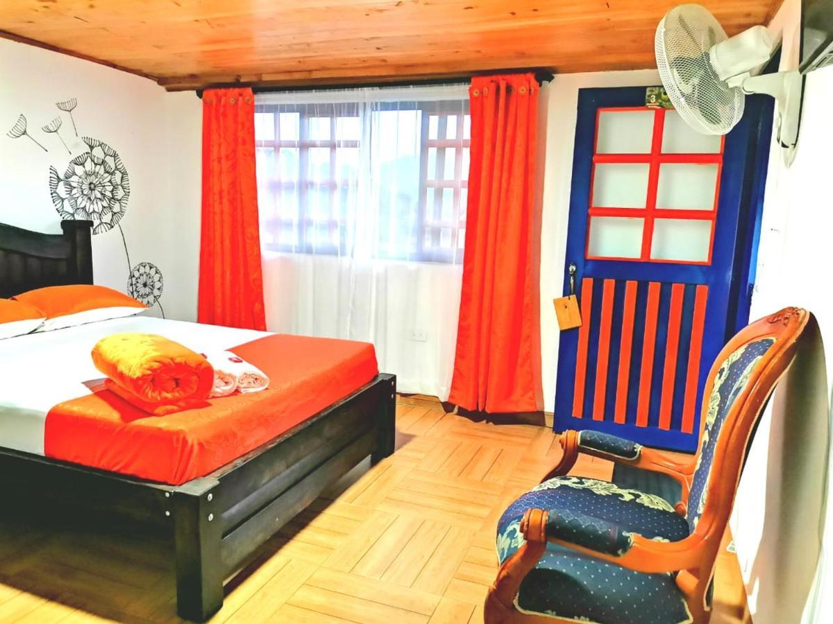 Finca Turistica Santa Clara Hostel Calarcá Buitenkant foto