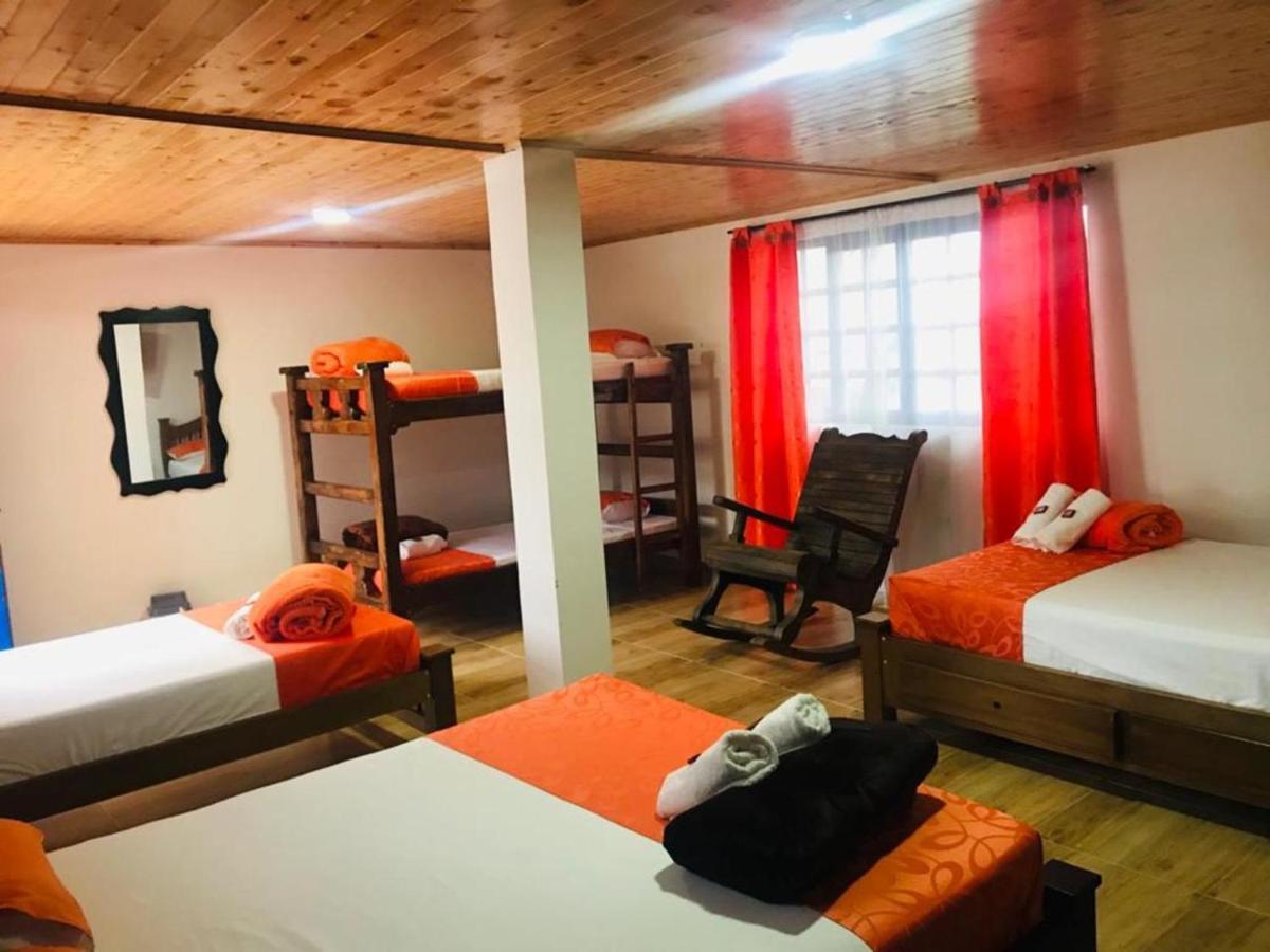Finca Turistica Santa Clara Hostel Calarcá Buitenkant foto